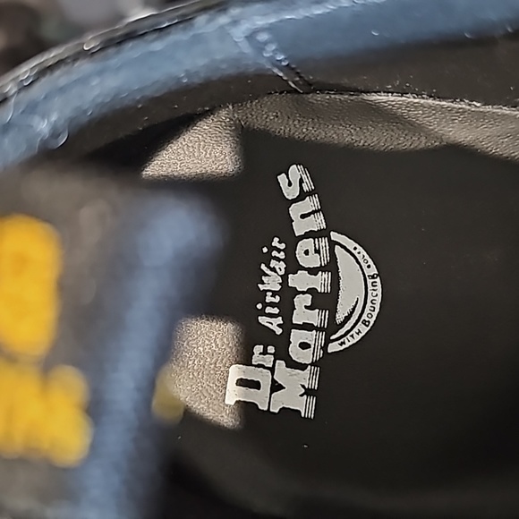 Dr. Martens Air Wair - Picture 8 of 8
